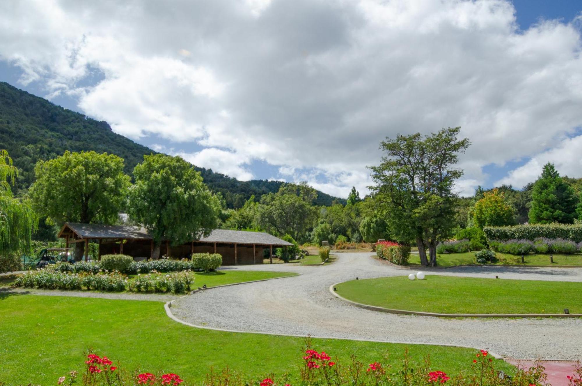 Arelauquen Lodge, A Tribute Portfolio Hotel San Carlos de Bariloche Exterior photo
